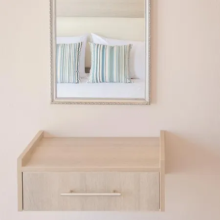 Arina 3* Skála Marión