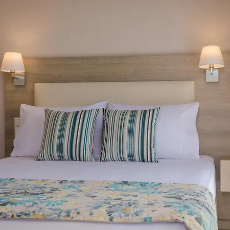 Arina מלון דירות Skála Marión