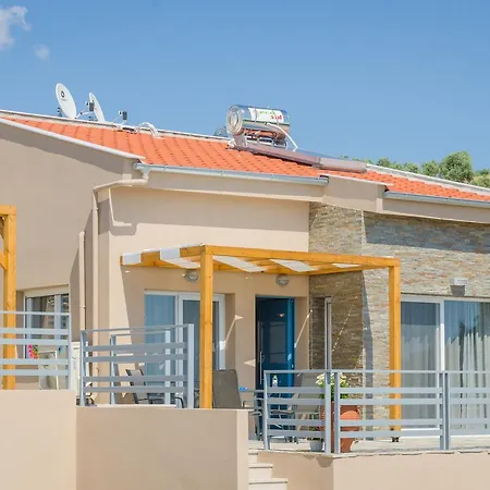 מלון דירות Arina