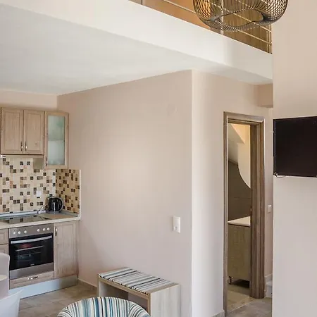 מלון דירות Arina Skála Marión