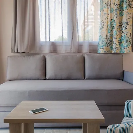 Arina Lägenhetshotell 3*